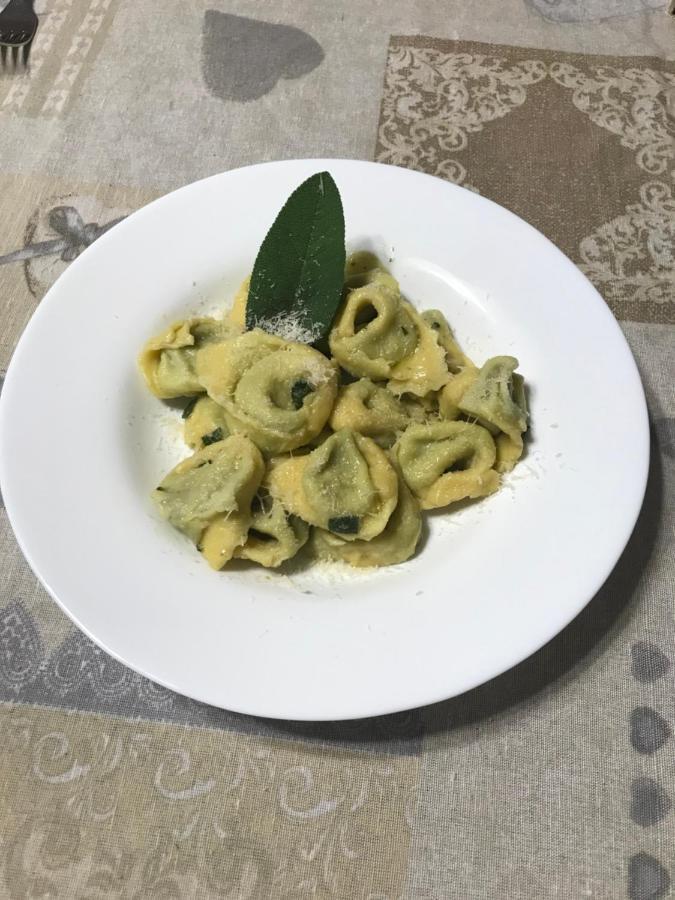 O Mie De Lacuri Vrata Zewnętrze zdjęcie